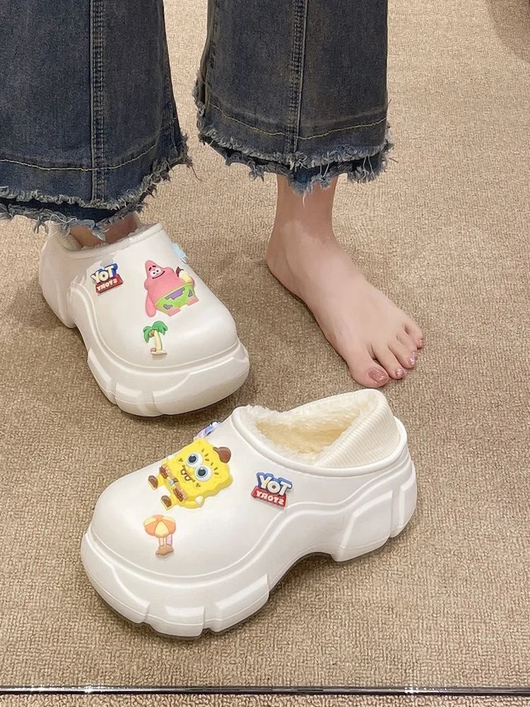 Cotton slippers for women wearing SpongeBob SquarePants